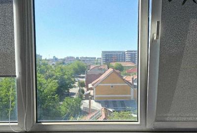 Apartament cu 2 camere semidecomandat în Decebal