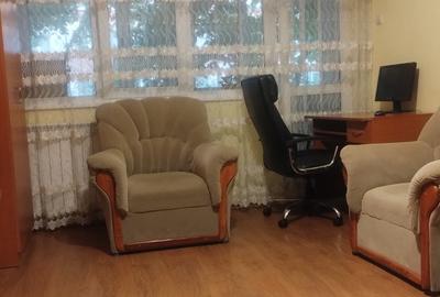Apartament cu 2 camere semidecomandat în Micro 17