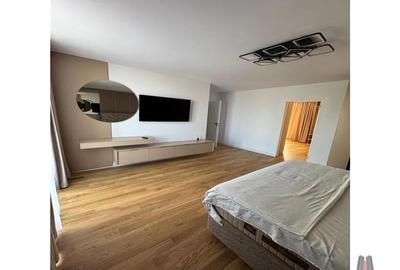 Vila P+1 / smart - Matei Millo / COMISION 0 - 4