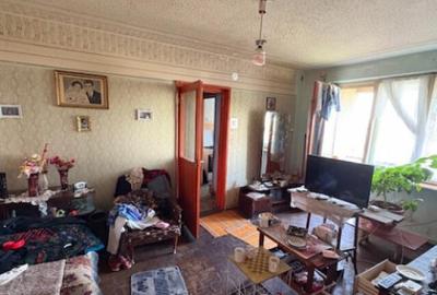 Apartament de vanzare, cu 2 camere semidecomandat, 48 mp, zo - 8