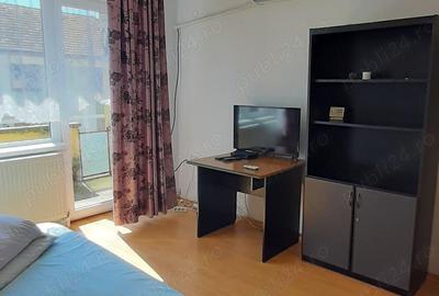 Proprietar vand apartament ultracentral, 50 mp, loc de parcare, clima,balcon,centrala proprie mobila Proprietar vand apartament ultracentral, 50 mp, loc de parcare, clima,balcon,centrala proprie mobila - 3