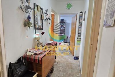 Apartament cu 2 camere decomandat în Apărătorii Patriei - 13