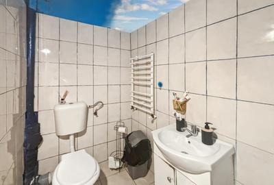 Casă individuală cu 3 camere cu Canalizare în Km 5 - 17