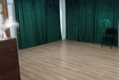 Spatiu birou, Dristor, benzinăria Rompetrol,  etajul 2, 3 camere, 1 grup sanitar - 2