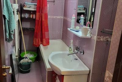 Garsonieră decomandată în Central - 2