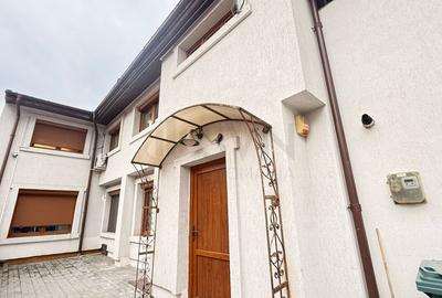 REV0008272 Vila l Domenii l panouri fotovoltaice - 1