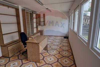 Spațiu comercial, de 56 mp, în Orizont - 6