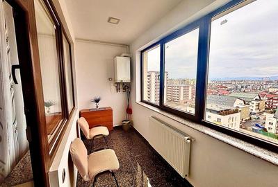 Apartament cu 2 camere semidecomandat, mobilat în Tractorul - 7