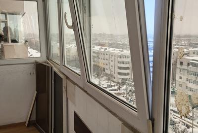 Malu Rosu ,se vine apartament cu trei camere ,pret  83000 euro - 6