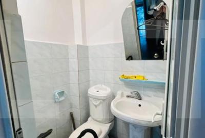 Apartament cu 3 camere decomandat în Central - 1