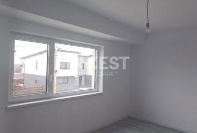 Casă cu 5 camere cu Canalizare în Central - 10
