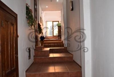 Vand casa deosebita ,cu 9 camere in Centrul Istoric Brasov - 3
