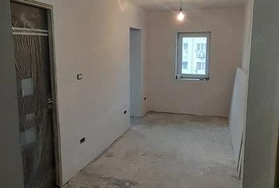 Apartament cu 2 camere decomandat în Central - 9