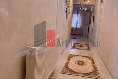 Apartament cu 3 camere decomandat în Central - 10