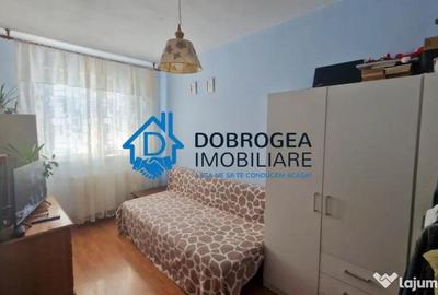 Apartament cu 3 camere semidecomandat în Central - 9