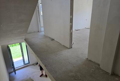 Apartament in cadrul unui quadruplex in Floresti! - 6