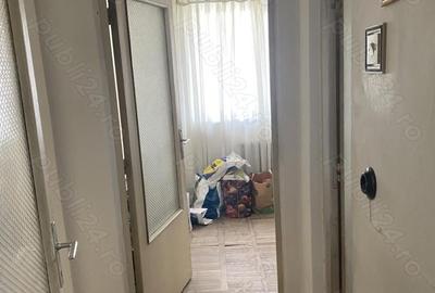 Apartament cu 3 camere semidecomandat în Central - 3