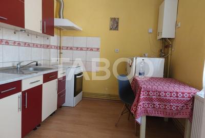 Apartament la casa 52 mp 2 camere terasa pivnita central Cisnadie - 1
