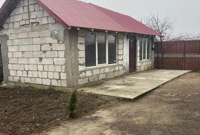 Casă cu 4 camere în Corbii Mari - 6