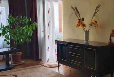 Apartament cu 5 camere decomandat în Oancea - 4