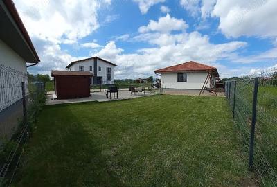 Casă cu Teren 400 Mp în Stupini - 4