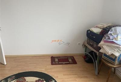 Apartament 3 camere , zona Cartier Gara , et 3/4 , 60 mp , c - 6