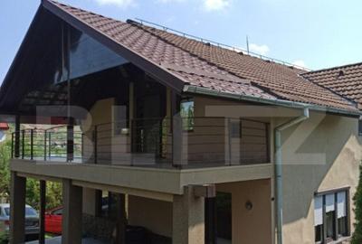 Casă cu 8 camere cu Teren 2800 Mp în Central - 6