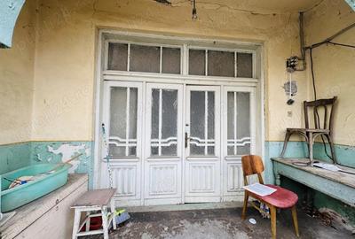 Casă cu Teren 456 Mp în Central - 4