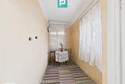 Casă cu 3 camere cu Teren 2800 Mp în Central - 11