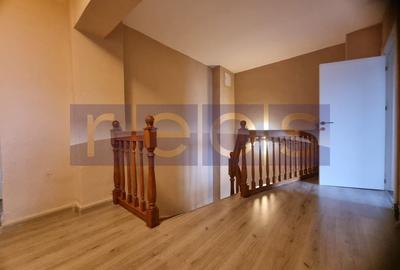 VANZARE- 6 CAMERE-PENTHOUSE -UNIRII -et 8-9 - 9