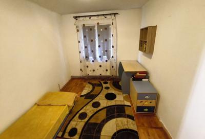 Apartament cu 3 camere semidecomandat în Central - 5