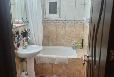 Apartament 2 camere semidecomandat Craiovi?a Noua - 4