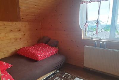 Casă cu 5 camere cu Teren 350 Mp în Mărișel - 6