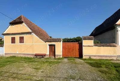 Casă cu 4 camere cu Teren 2200 Mp în Viscri - 9