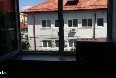 Apartament cu 2 camere în Regie - 2