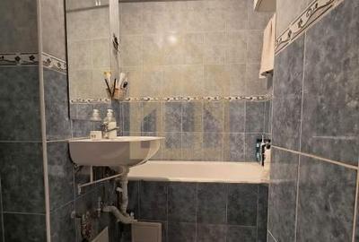 Apartament cu 2 camere decomandat, mobilat în Tei