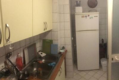 Apartament cu 3 camere decomandat în Valea Ialomiței - 2