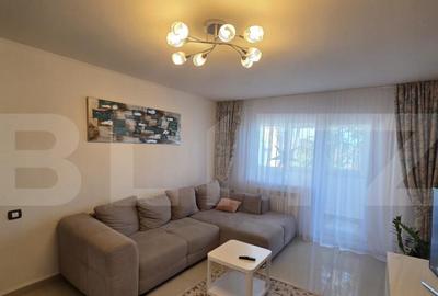 Apartament cu 3 camere decomandat în Rovine
