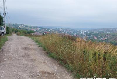 Teren 840 mp in Birnova cu panorama deosebita - 1