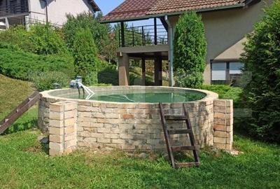 Casă cu 8 camere cu Teren 2800 Mp în Corunca - 4