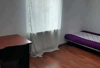 Casă cu 3 camere cu Teren 100 Mp în Vitan - 1