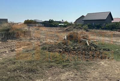 Teren Construcții intravilan de 421 mp, în Lazu