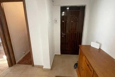 Apartament cu 3 camere decomandat în Energiei - 3