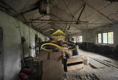 Cladire veche de vanzare in Saucesti Bacau - 6