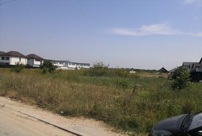 Teren Construcții intravilan de 625 mp, în Vest - 2