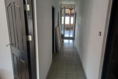 Casă cu 4 camere în Mehala - 2