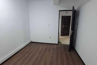 Apartament cu 2 camere decomandat în Cug - 2