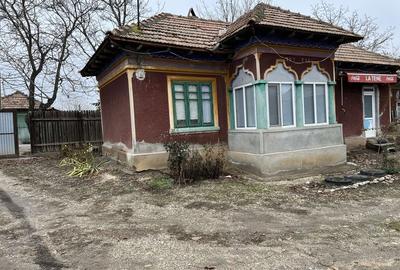 Casă cu 4 camere în Păuleasca - 7