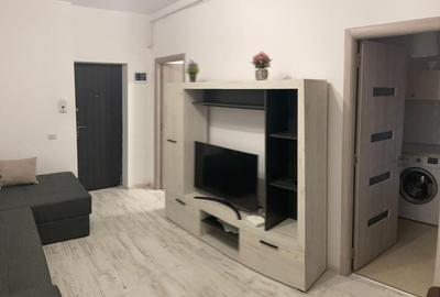 Garsonieră decomandată, mobilată în Militari