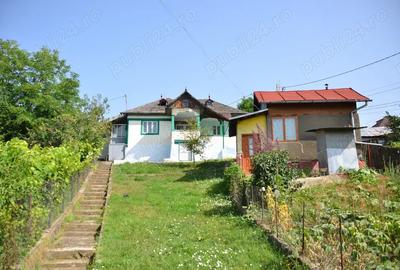 Vand casa zona submontana - 2